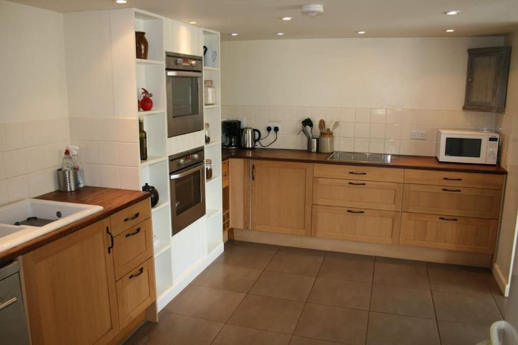 Greystone Cottage - Sea Views, Short Stroll To A Beautiful Sandy Beach Brook  Eksteriør billede
